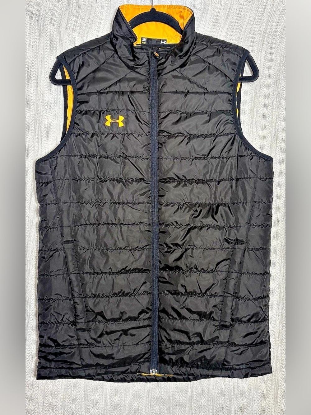 Under Armour UA Legend Down Vest Puffer Black & Yellow Small